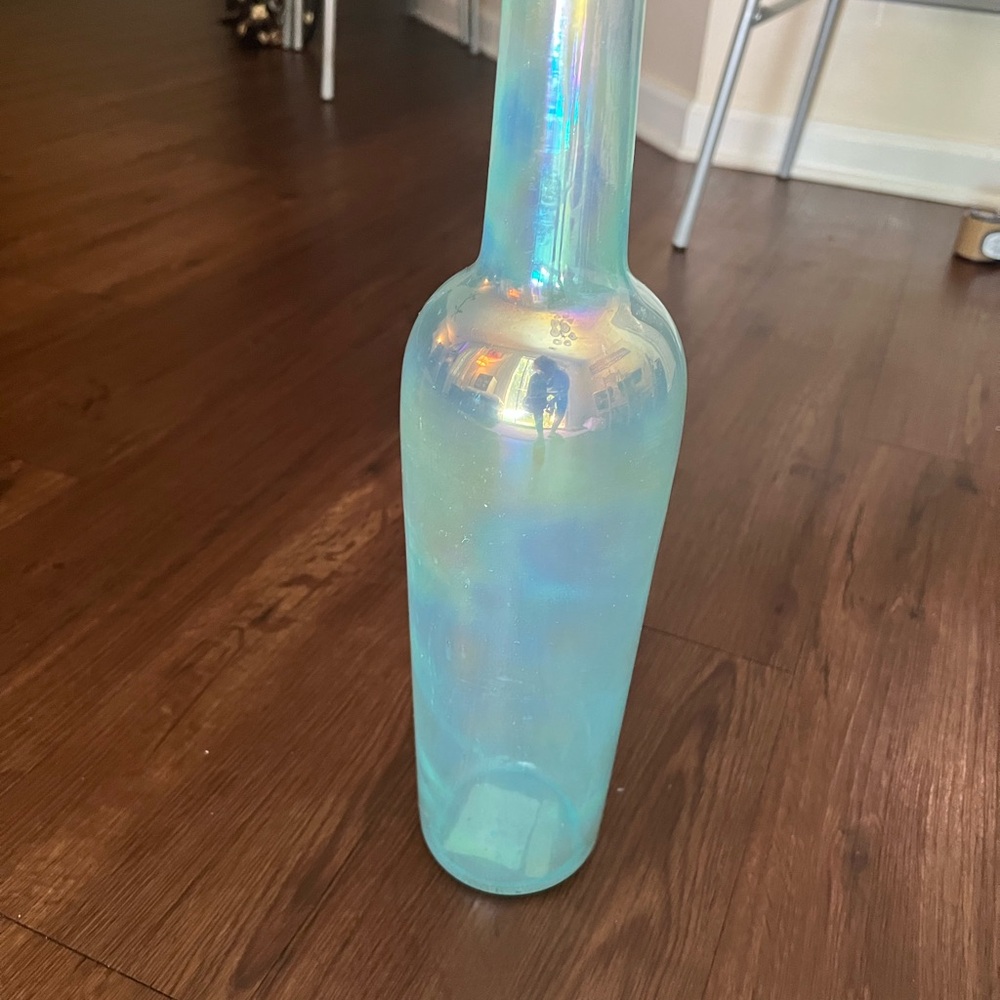 Tahari Iridescent Turquoise Glass Vase - Picture 4 of 8